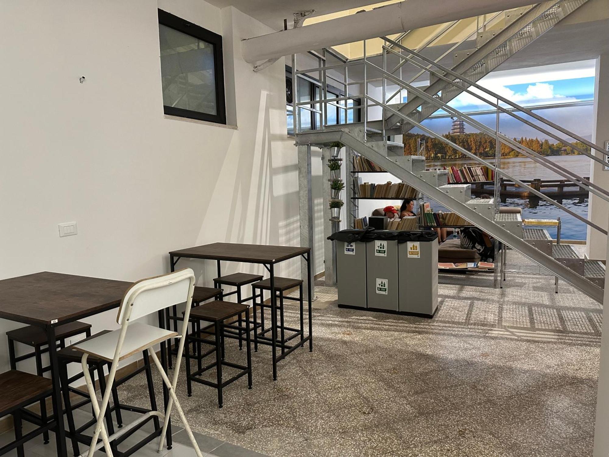Cconforthotels Host Bari Centrale Екстер'єр фото