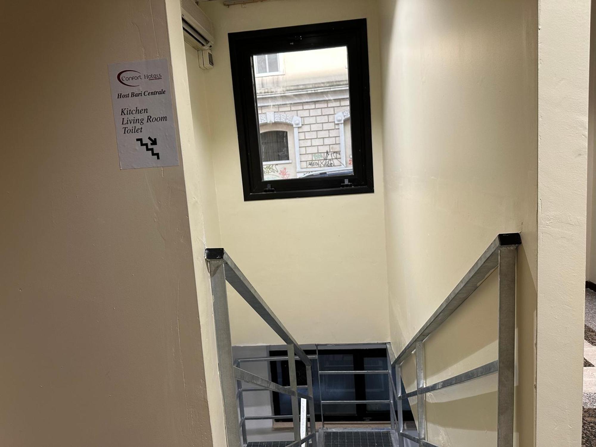 Cconforthotels Host Bari Centrale Екстер'єр фото