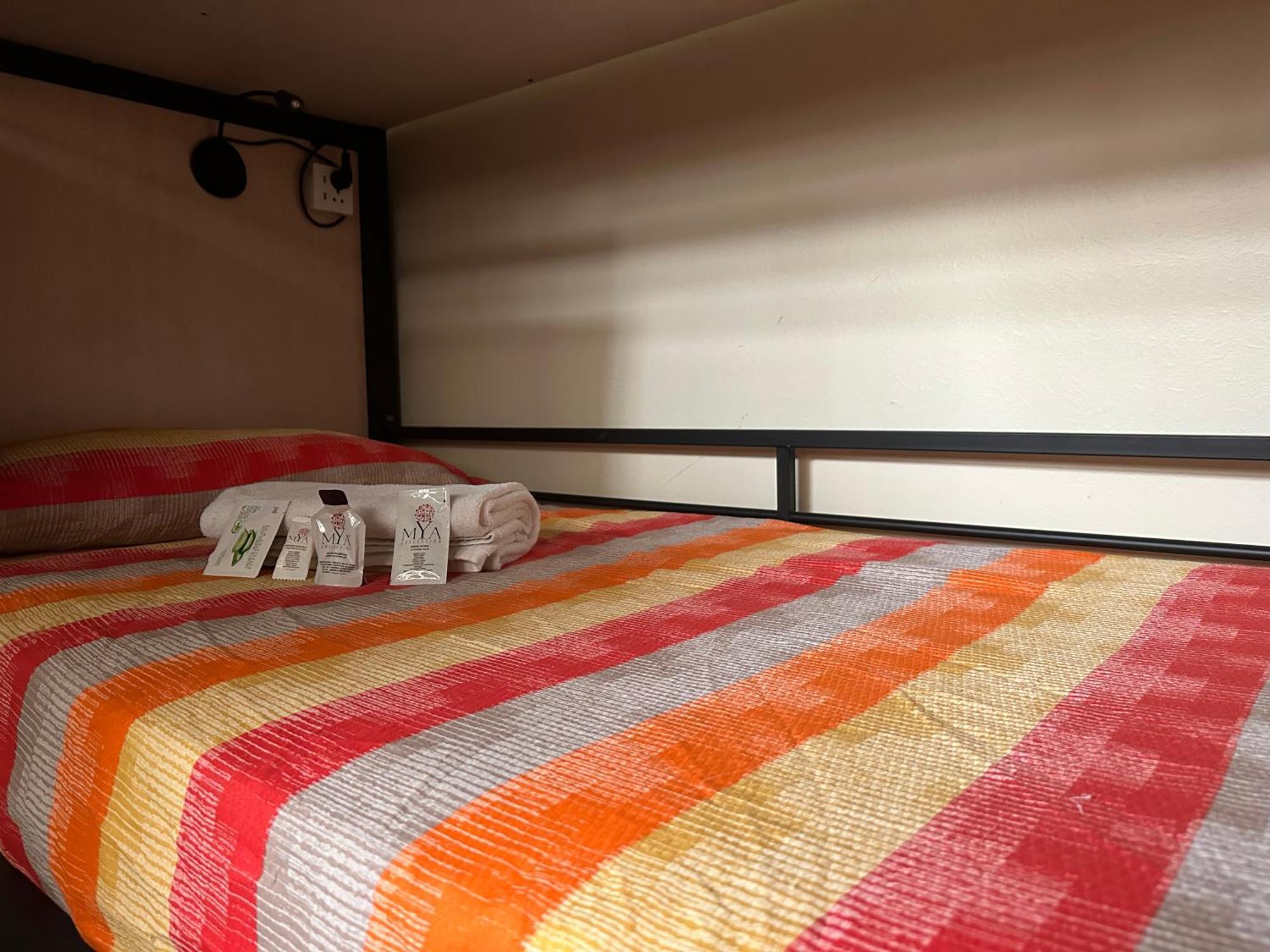 Cconforthotels Host Bari Centrale Екстер'єр фото